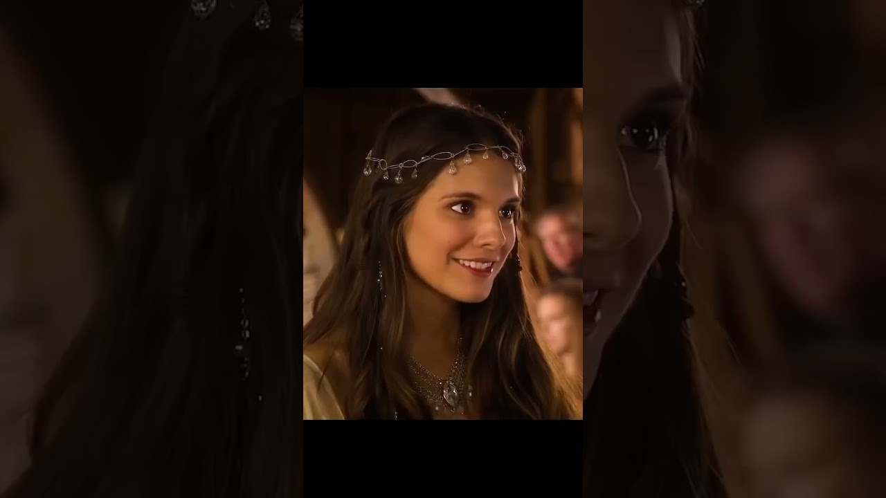 Mistress wears the necklace given by the king #movie #beauty #mistresses  #king #shorts