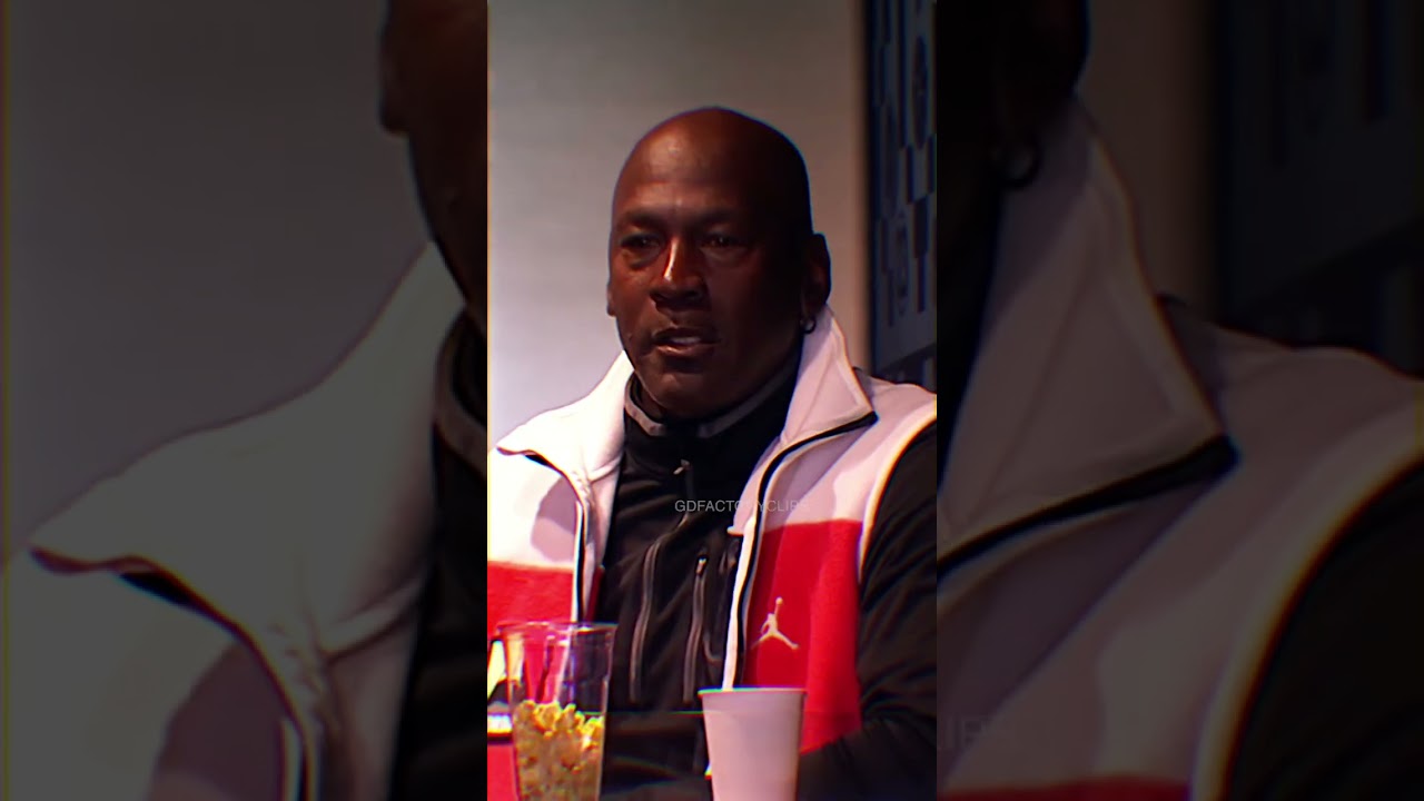 MJ watching LeBron 🤣 #shorts