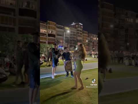 MİNİ ETEK DANS