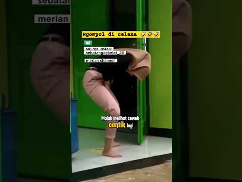 momen lucu ketika melihat cewek cantik kebelet pipis‼️‼️#lucu #ngakak #pipis #ngompol #shorts