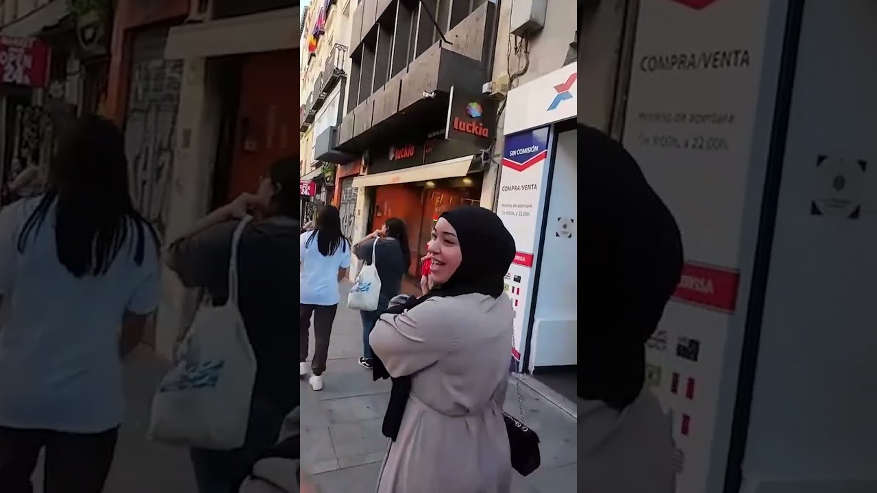 Moroccan Girls get excited