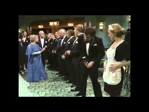 Mr. Bean - Meeting the Queen_ Headbutting the Queen _ Queen's Jubilee 2012