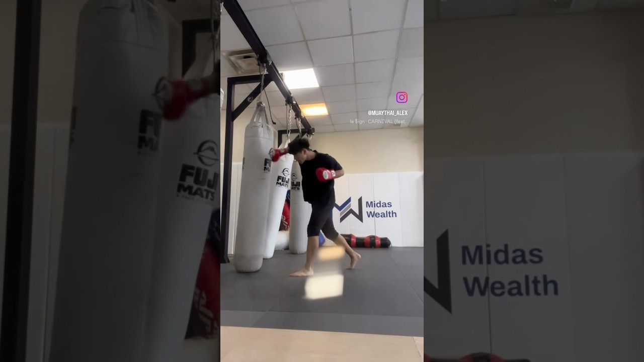 Muay Thai Bagwork #muaythai #kickboxing #martialarts