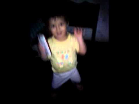 Mueve el TOTO...la niña Bayoleht
