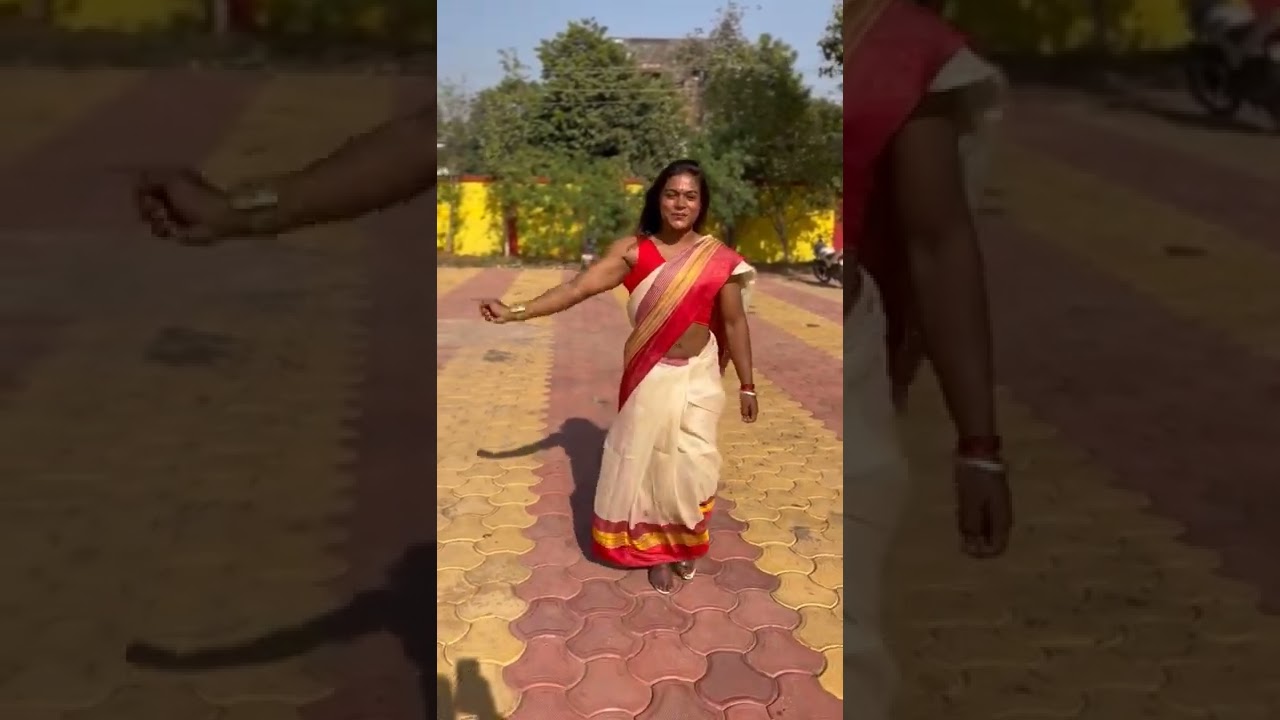 #muscular  #indian  #girl  in #tradition #saree #shorts #viralshorts  #goddess #femalebodybuilder 😍😍