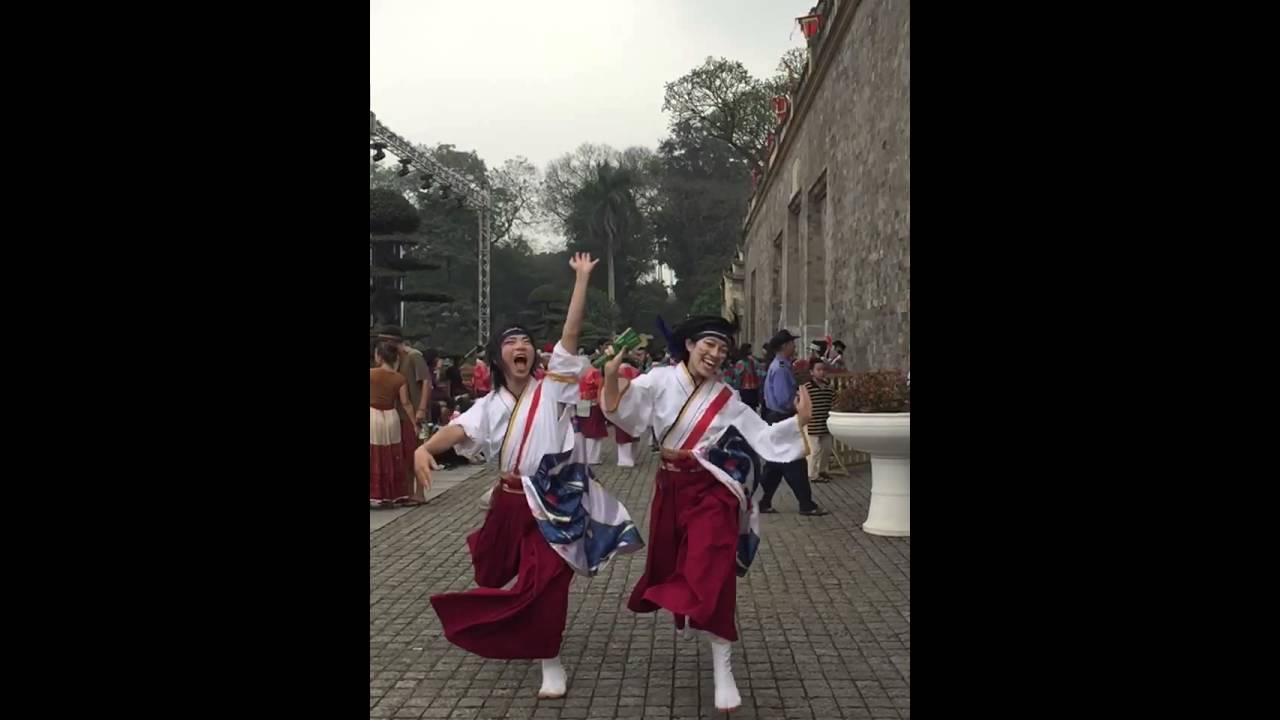Nakama - trò lố :)))