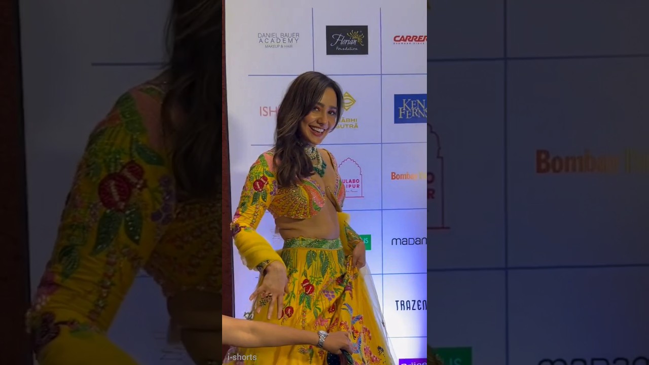 Neha Sharma ❤️ spotted @i-shorts