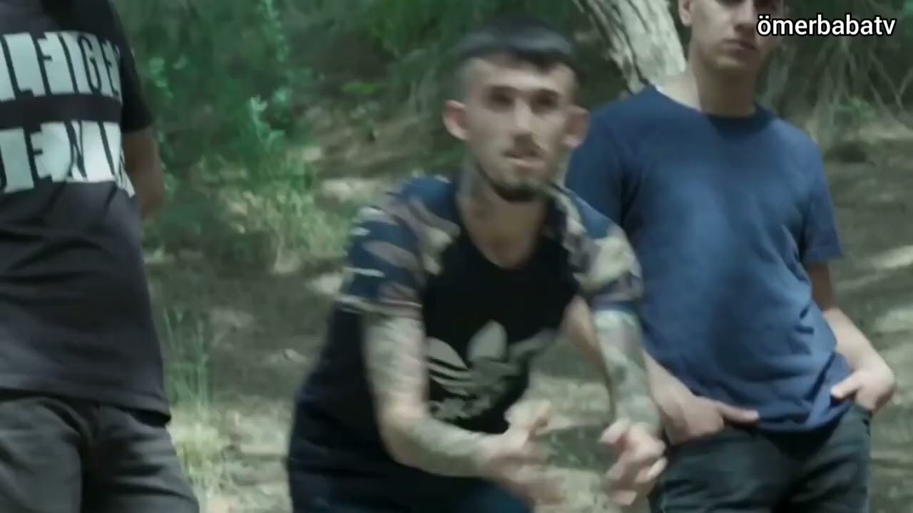 Nerde ki abi araba Yolun Başında Bilalciğim