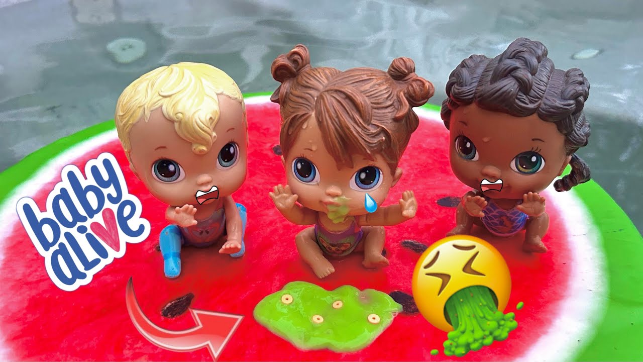 NEW Baby alive crib life dolls swimming in the Pool 🏊‍♂️ Layla gets sick! 🤢