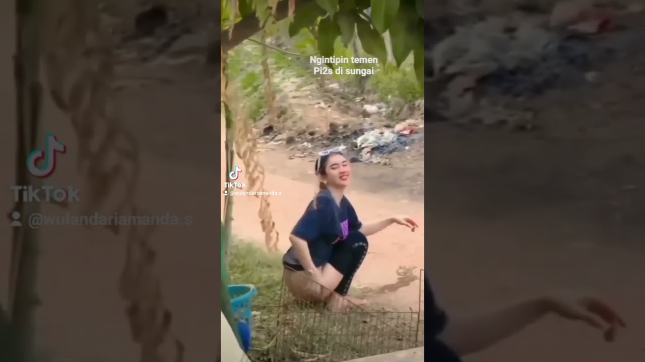 ngintip teman pipis           #viral