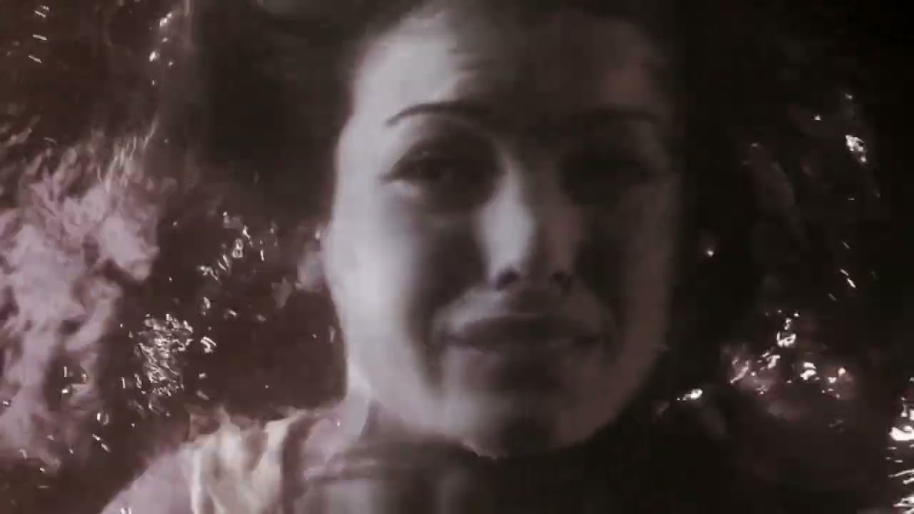 nicole the hitwoman drowning  woman in sink
