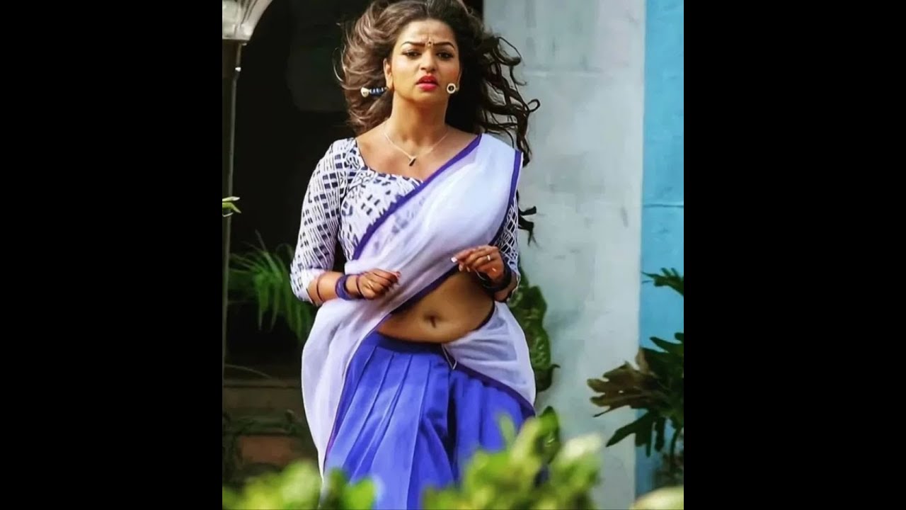 Nithya Ram Hot Stills Photoshoot Video | Saree Hot navel queen | Hot Serial Actress 🔥😍