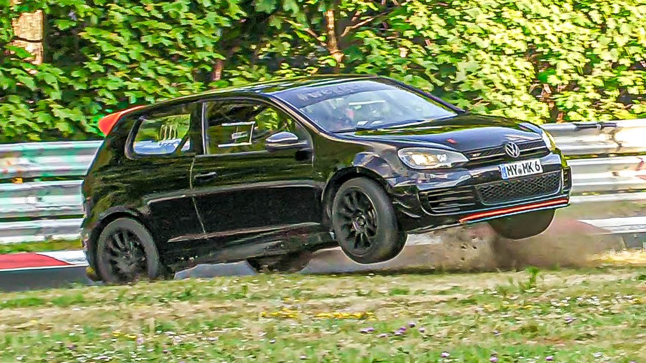 NÜRBURGRING MEGA FAIL, DANGEROUS Driving, Highlights & HARD Battles! Touristenfahrten Nordschleife
