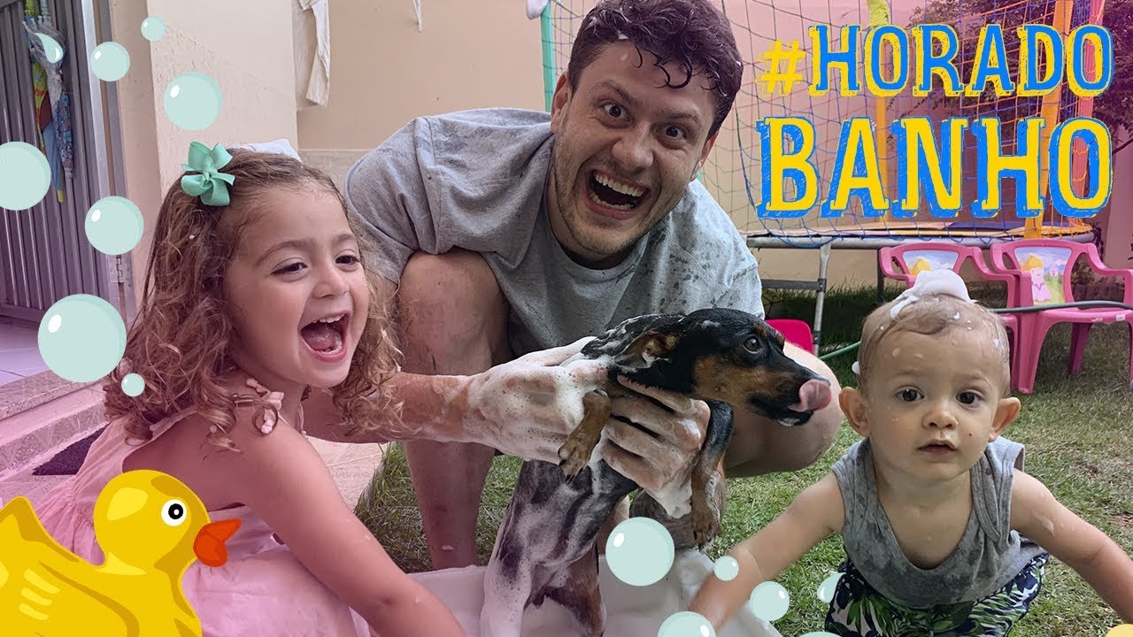 O Papai deu banho na Naná