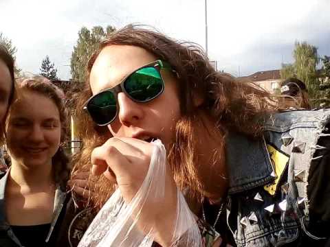 Obscene Extreme 2017 - Katie ukázala kozy