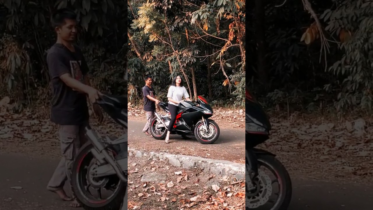 Ochi Rosdiana with CBR. #ochirosdiana #motorgede #cintatanpakarenarcti #behindthescenes