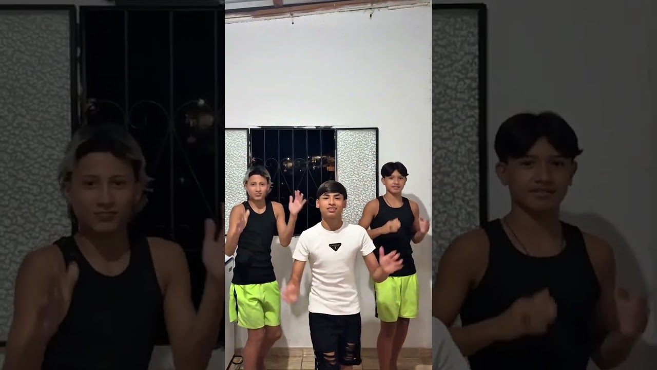 Of The king🤪#viral #reels #dancinha #dc #fy #explore #turma #dance #menino #oftheking