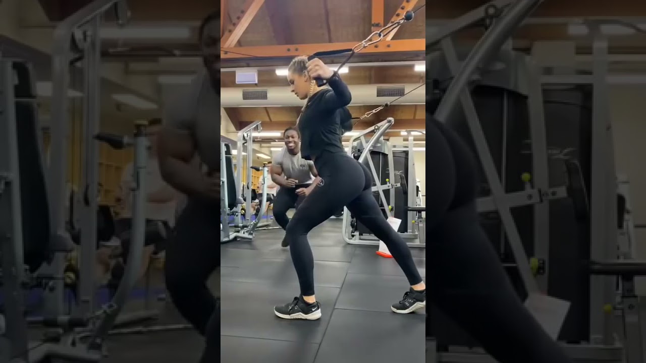oh may god 😯 hot girl exercise at gym #shorts