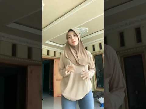 Oh my Beb #shorts #tiktok #jilbab #dance #pemersatubangsa #gemoy