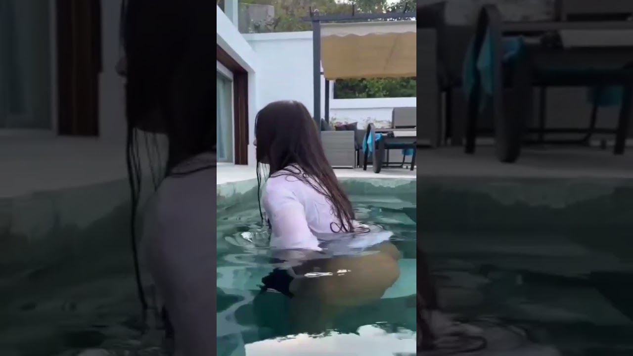 Omg she take off her underwear 😱🥵 #viral #tiktok #trending #youtubeshorts