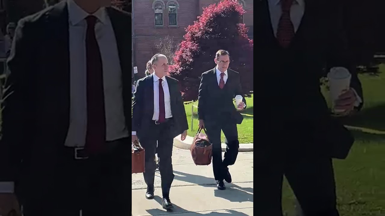 Opposing Lawyers Walk Into Court And... TALK!? #karenreadtrial