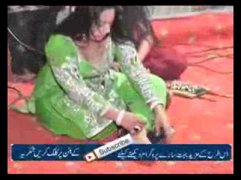 PAKISTANI HOT ACTRESS SHEEZA HOT STAGE MUJRA 2016