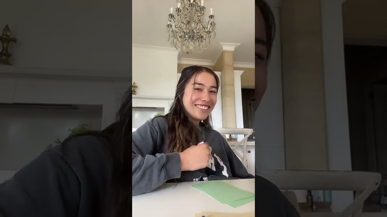 paris @ppwyang TikTok LIVE 10-21-22