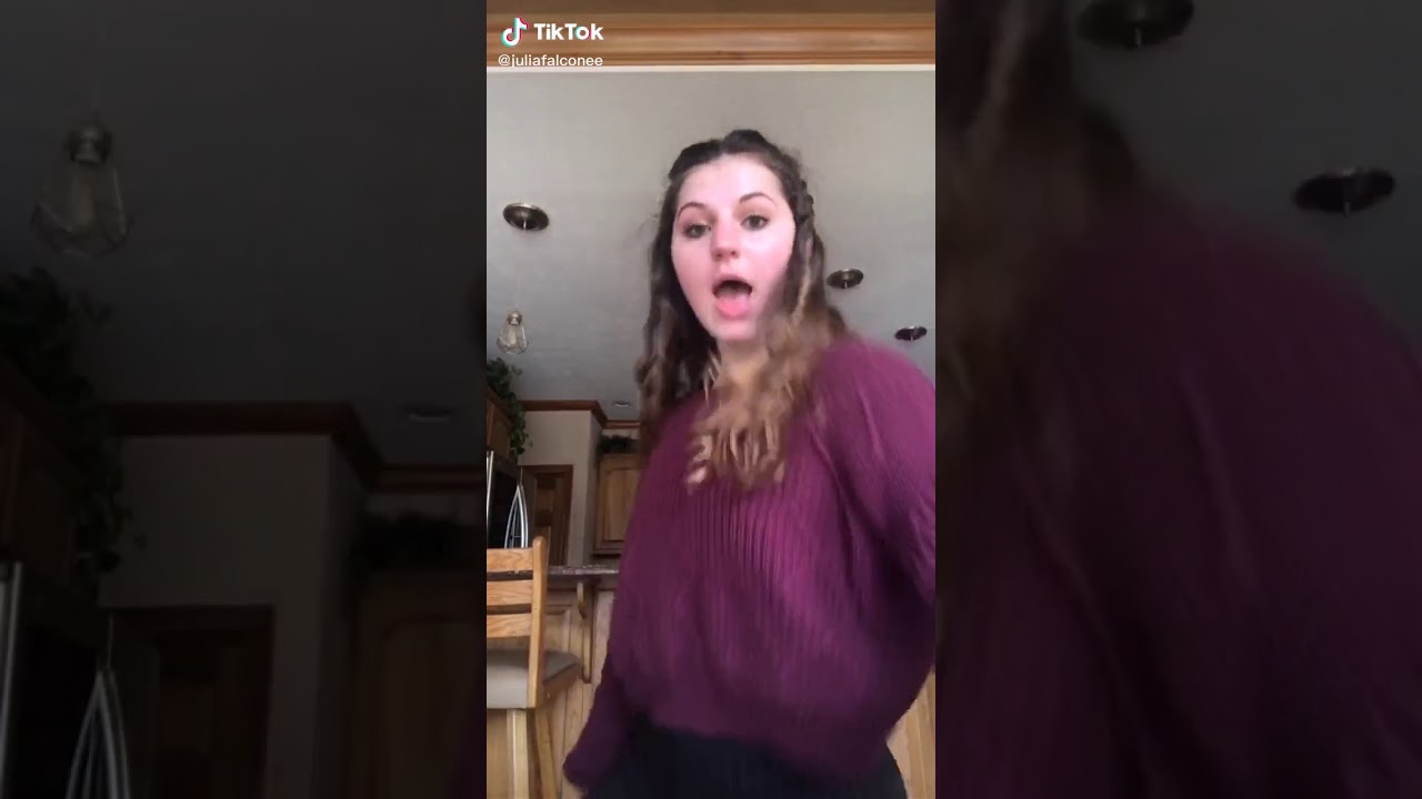 Periscope Liseli kız kalça gösterisi yapıyor