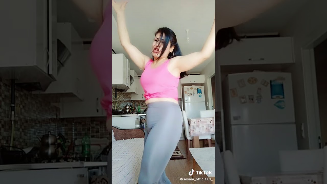 Periscope üniversiteli genç twerk Show yapıyor