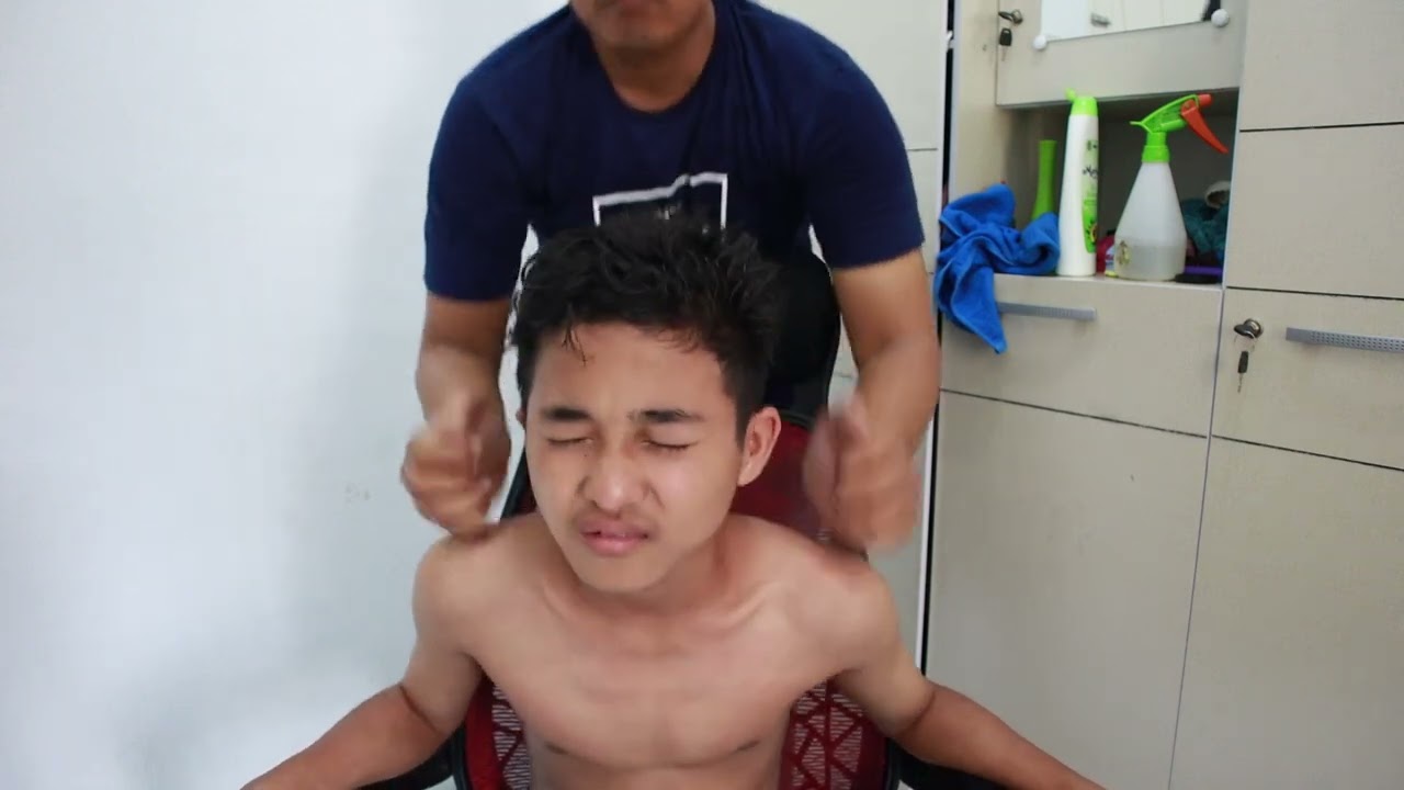 Pijat Brondong Ganteng Masuk Angin #massage #viralvideo