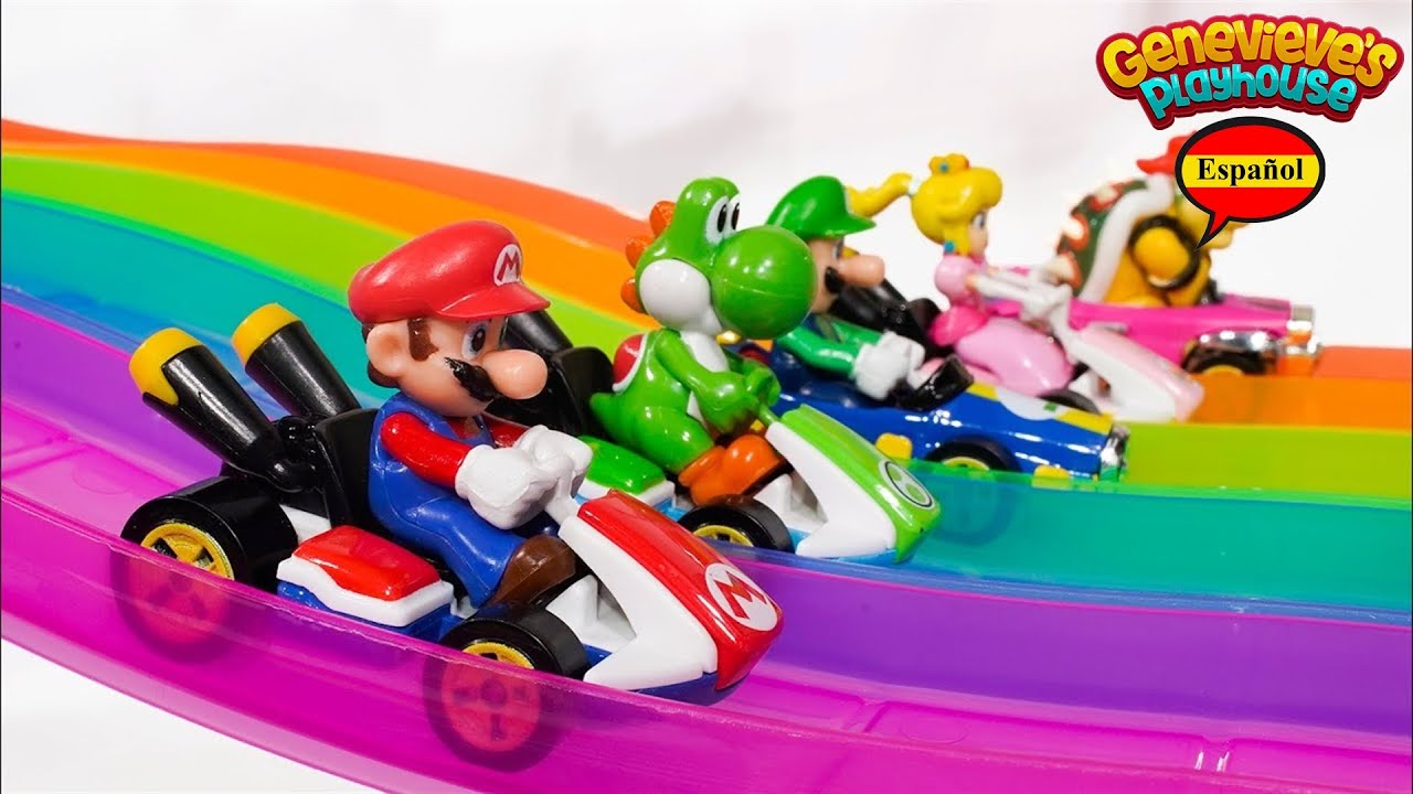 Pista Hotwheels de Mario Kart Rainbow Road - ¡Vídeos de aprendizaje de juguetes para niños!