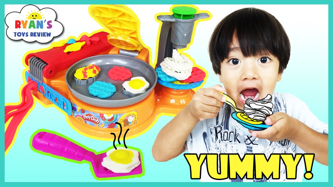 Play Doh Breakfast Cafe toys for Kids with Waffle Maker