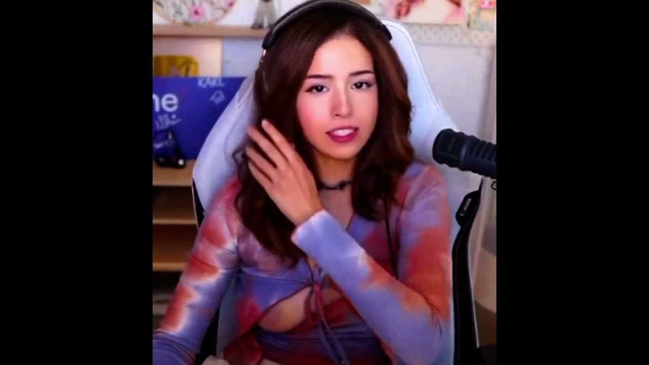 Pokimane Boobs Leak #ytshorts #pokimane #streamer #leaks #shocking #tweetreels #drama #viralvideo l