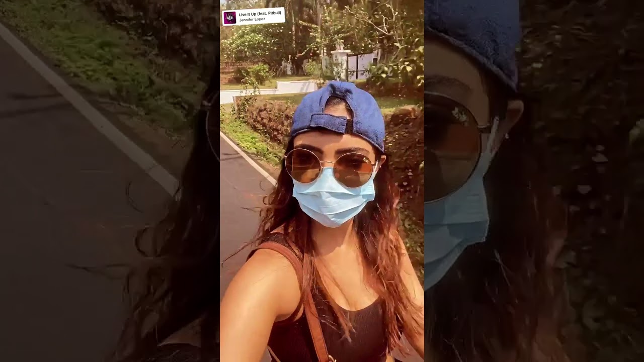 Pooja Banerjee hot Clevage seen 🔥