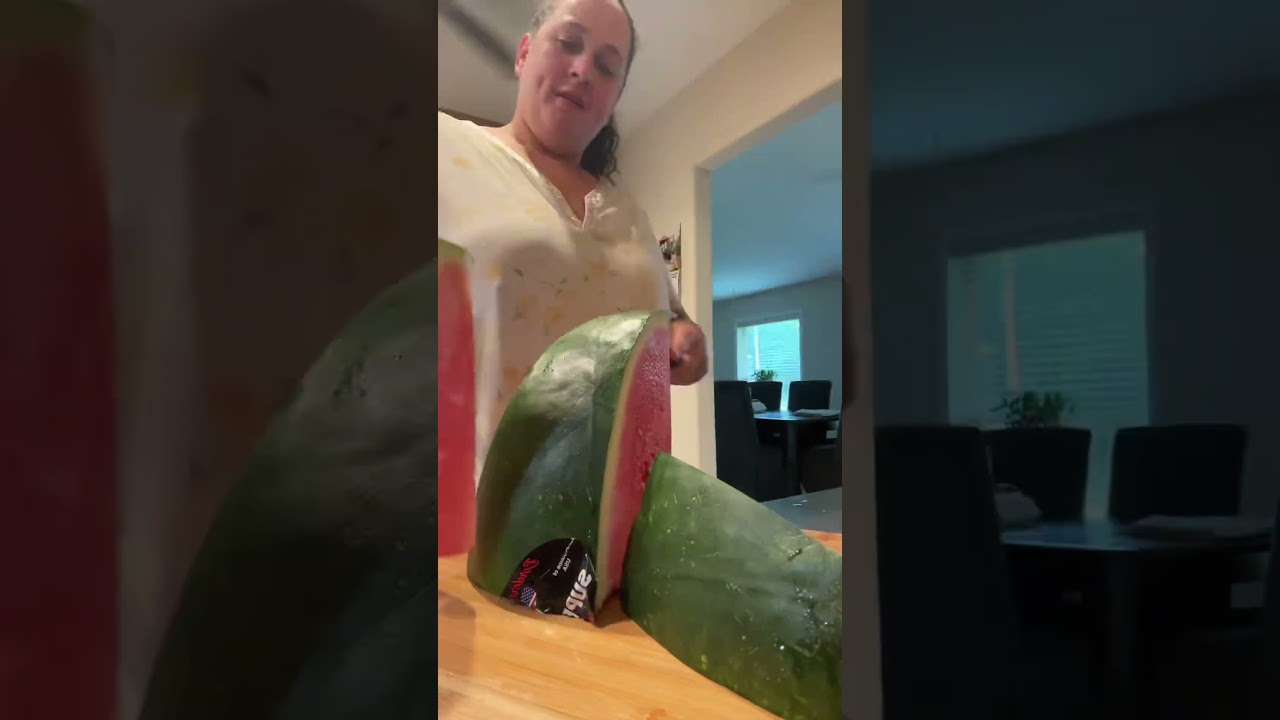 Preparing watermelon