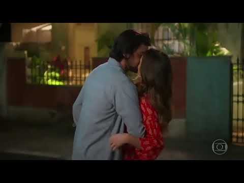 Primeiro beijo de Luna e Alejandro