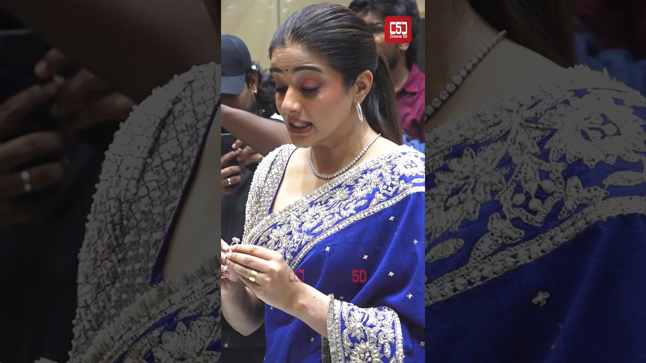 Priyamani candid moment in solitario x launch