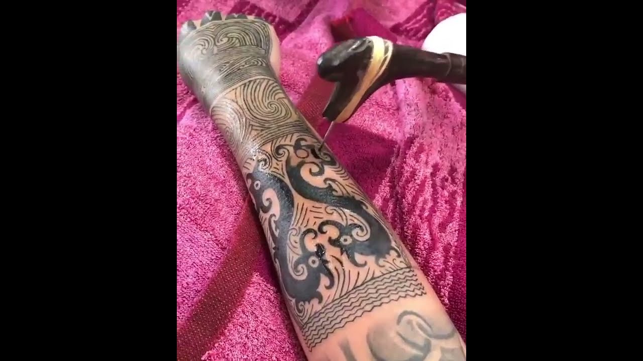 PROSES PEMBUATAN TATTOO DAYAK... #shorts #traditionaltattoo