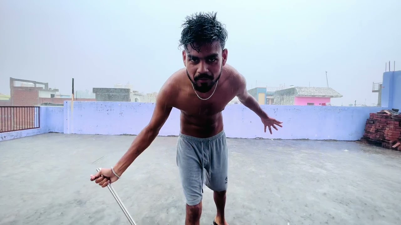 Rahul bathing vlog 🥵 | tubewell swimming | desi boys bathing vlog | Barish vlog