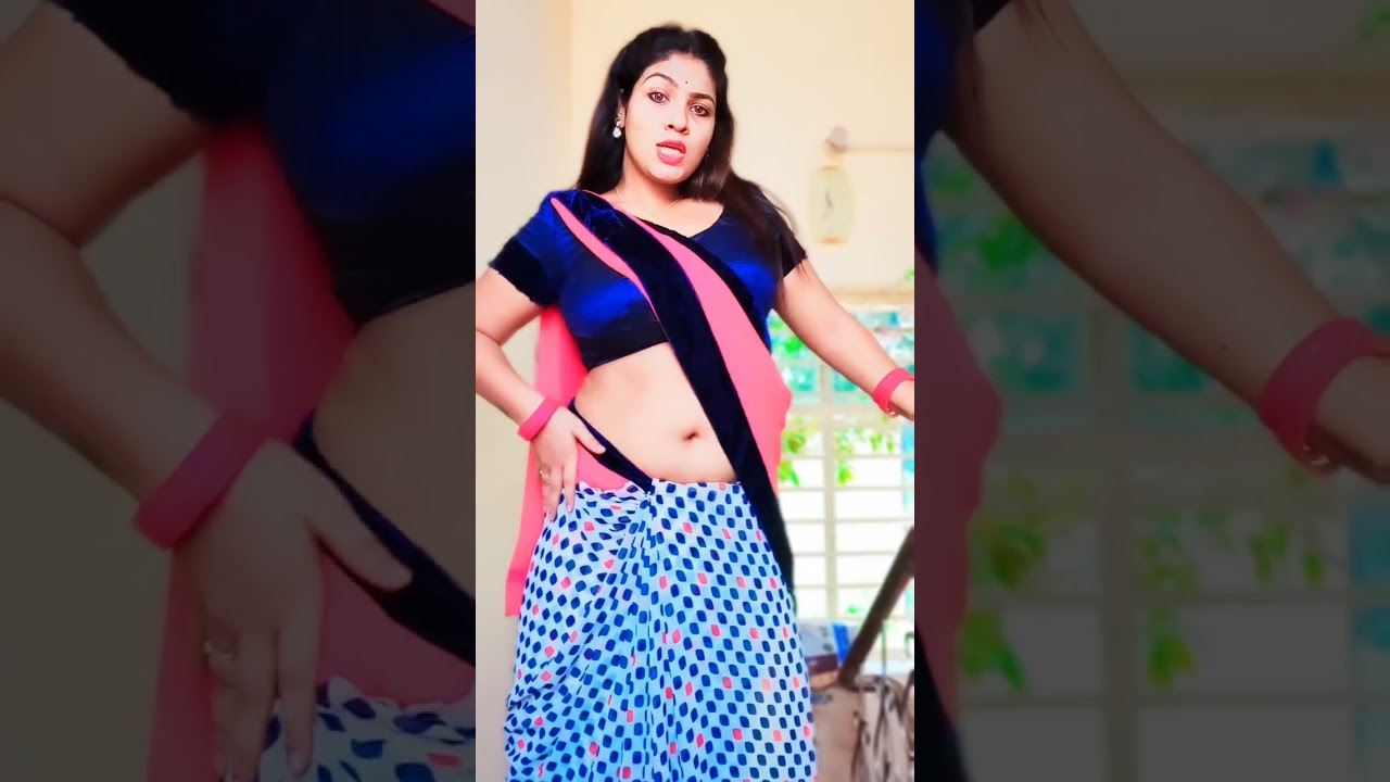 Rakhi Pandey hot navel show