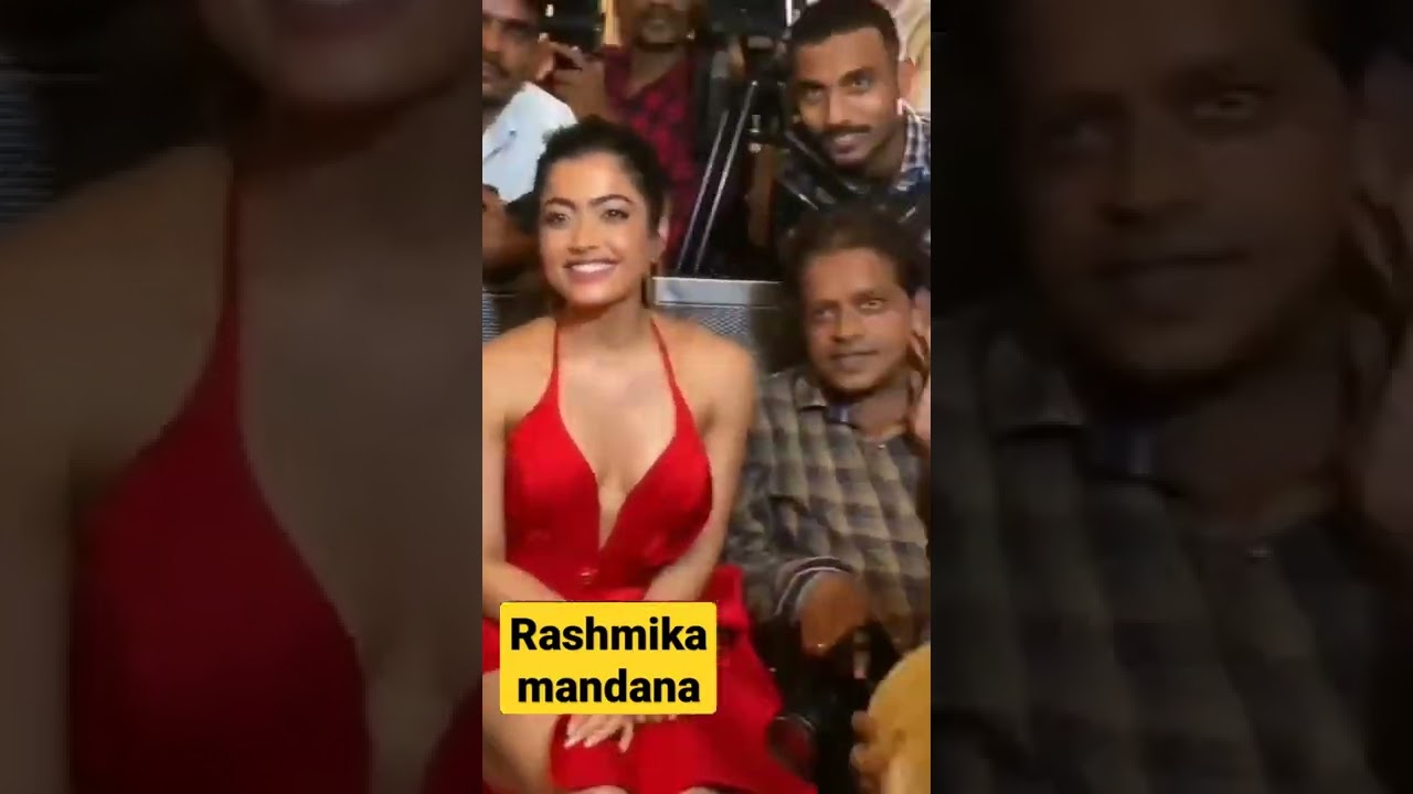 rashmika mandana deep cleavage #rashmikamandanna
