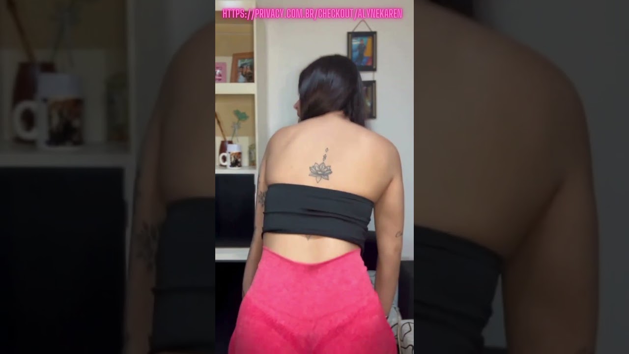 Rebolando de calça legging
