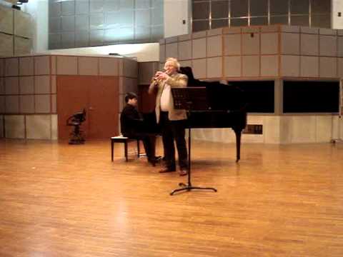Reinhold Friedrich plays Telemann Concerto mov.I