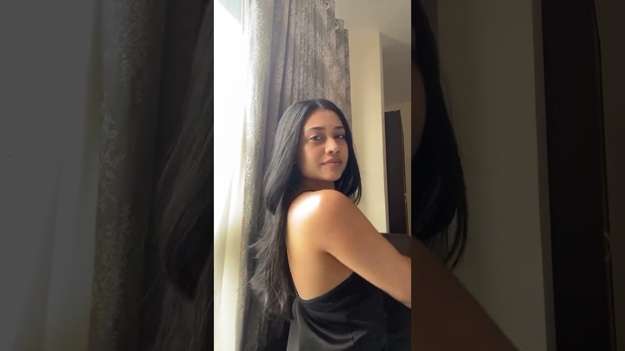 Richa Joshi hot