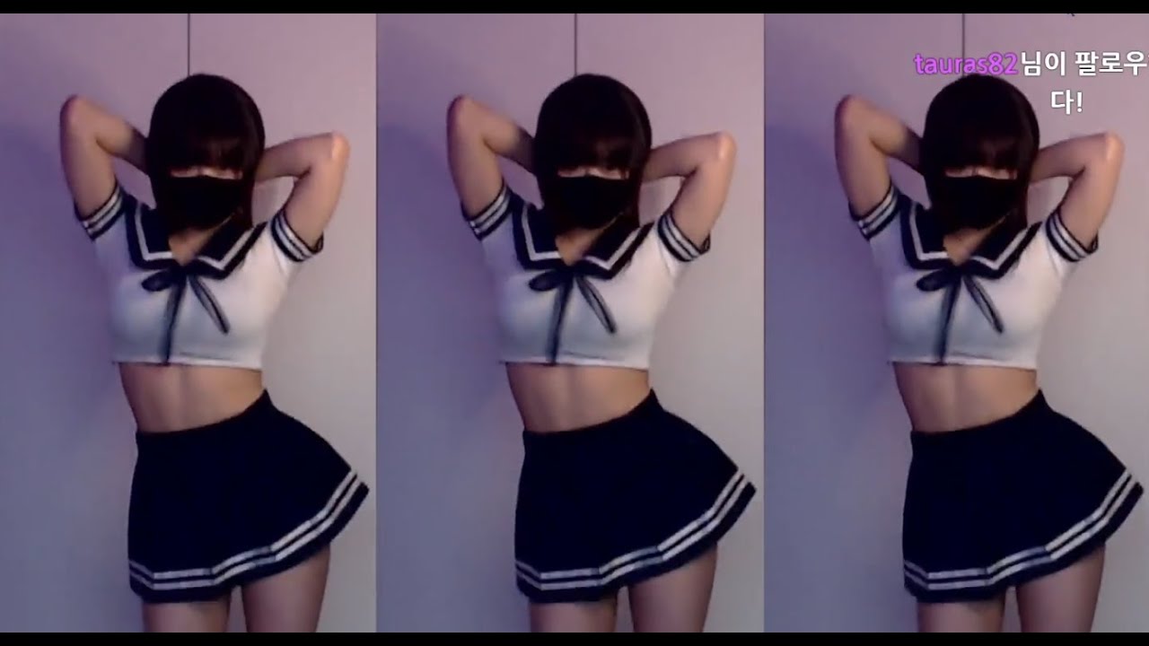 Riko does the zero two dance