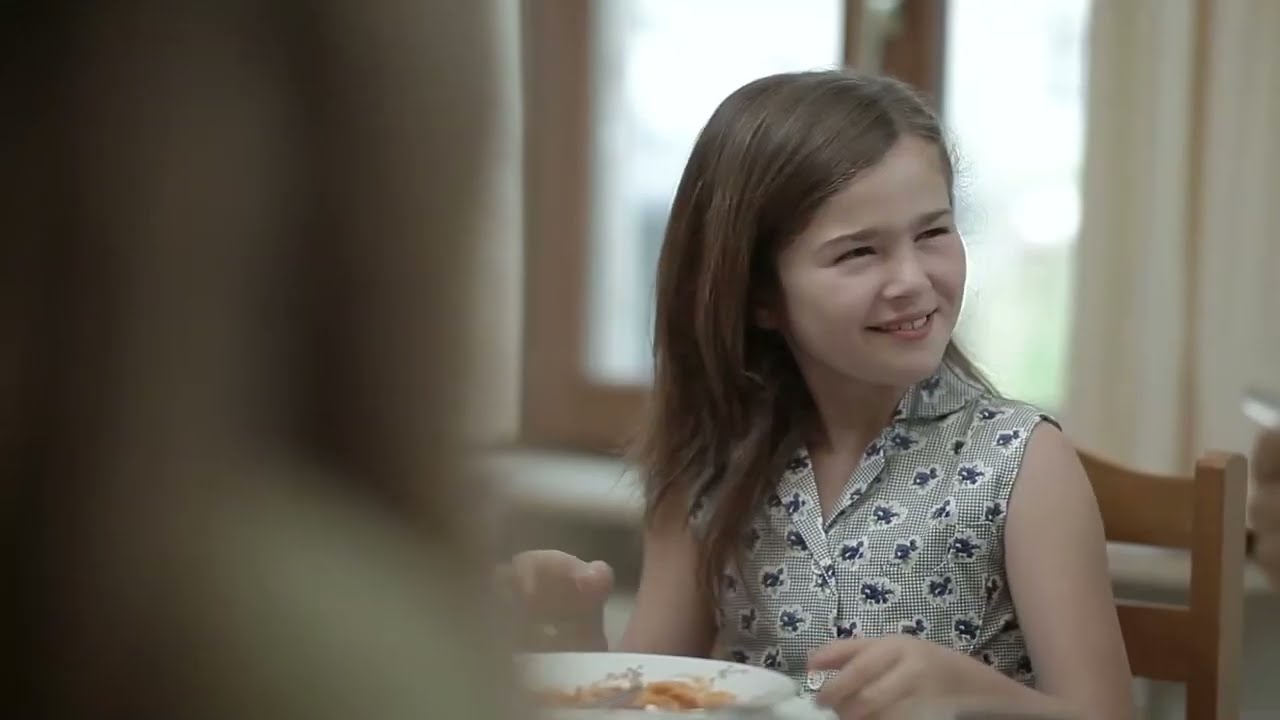 Rosa, zusje van Anna 2012 1080p short