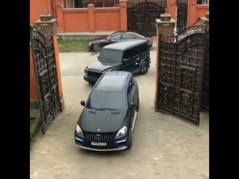RUSSIAN MAFIA ENTRY WITH AK47.