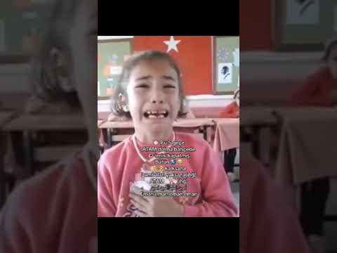 Saat 9'u 5 geçeyi Söyleyip ağlayan kız