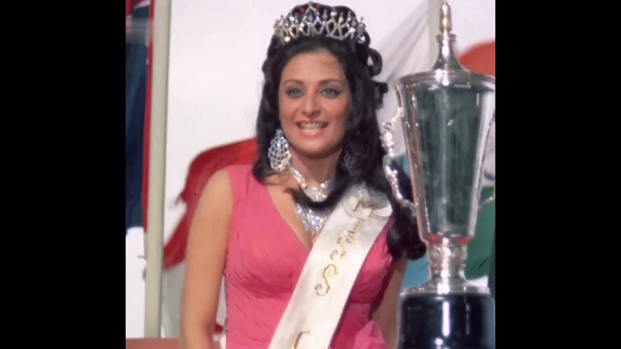 Saira Banu's hot and sexy outfit #sairabanu #hot
