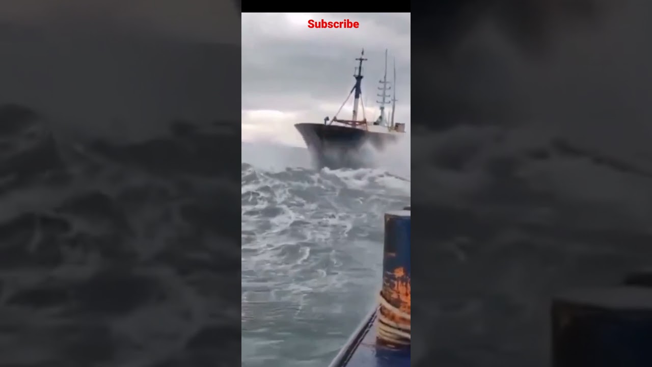Samundar Ka tufan / cyclone at sea